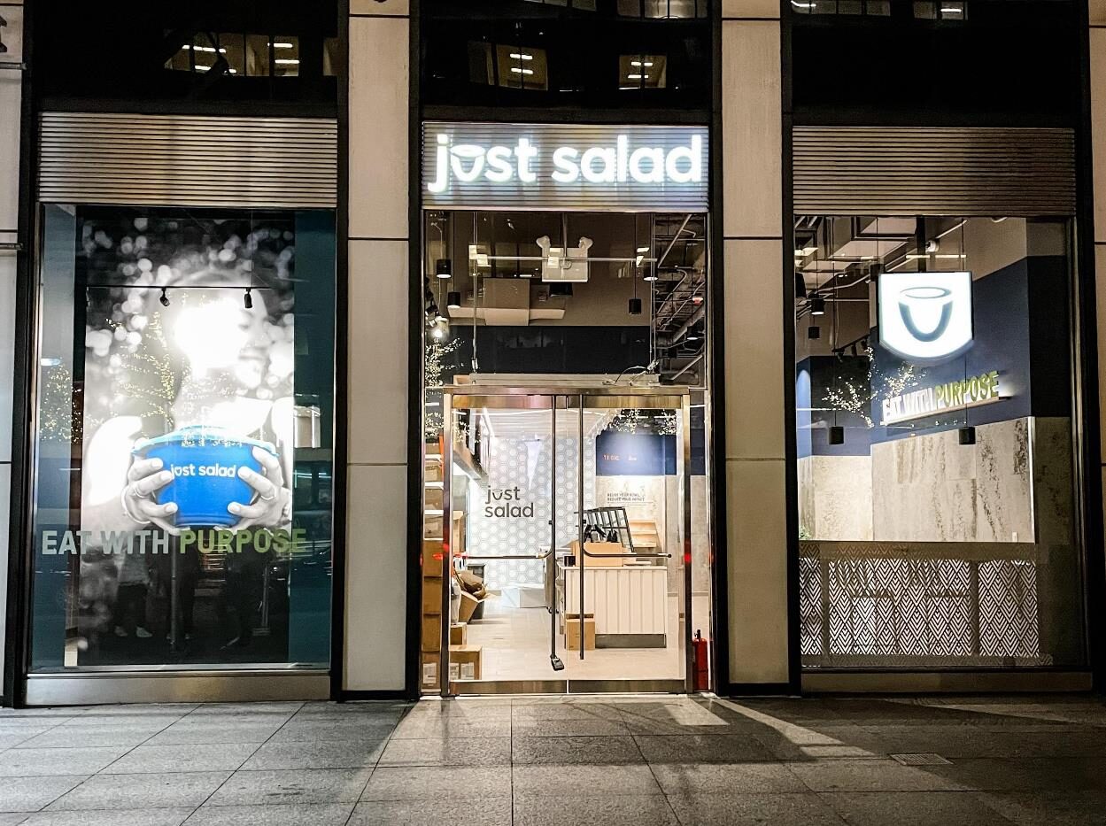 Just Salad: Branded Environment